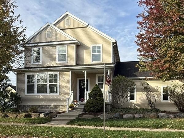 3725 Shearwater Lane, East Lansing, MI 48823
