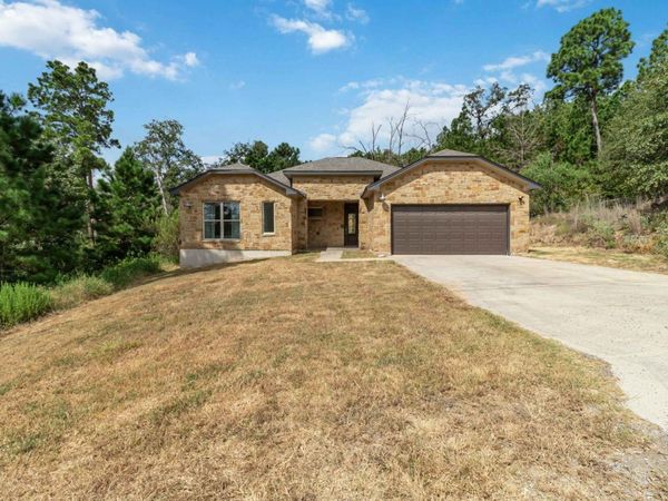 106 Kaapahu DR , Bastrop, TX 78602