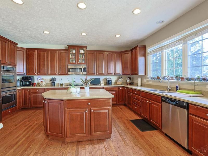 6722 Jennifer Lynn Drive, Green Township, OH 45248 Photo 14
