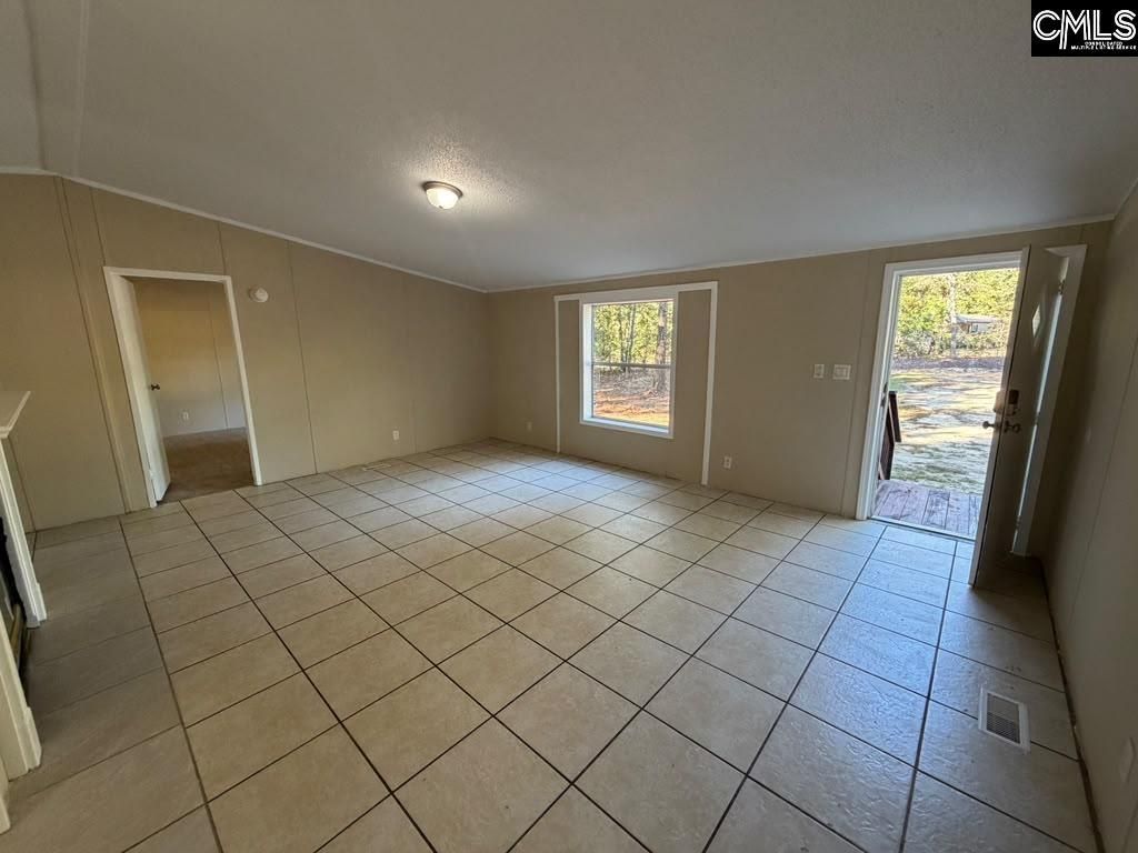 146 Fox Forest Drive  Photo 4