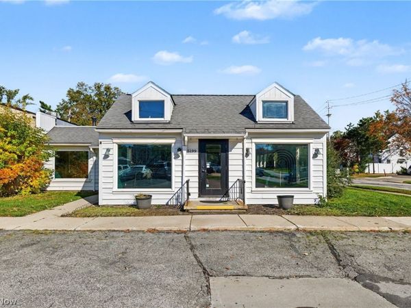 5199 Mayfield Road , Lyndhurst, OH 44124