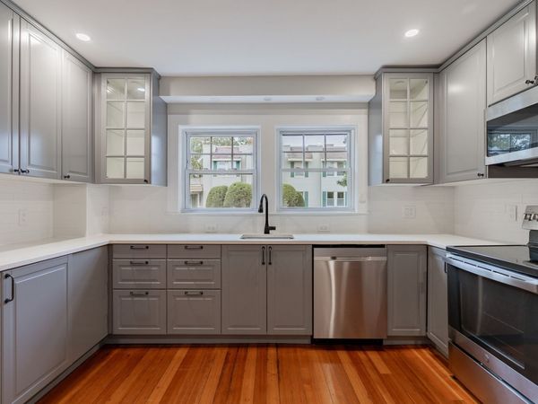 35 Rossmere, Unit 1, Newton, MA 02460