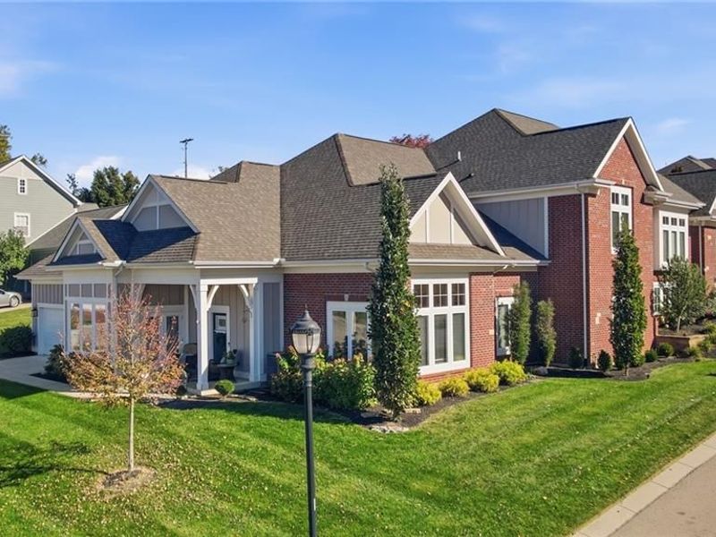 154 Pointe Oakwood Way, Oakwood, OH 45409 Photo 2