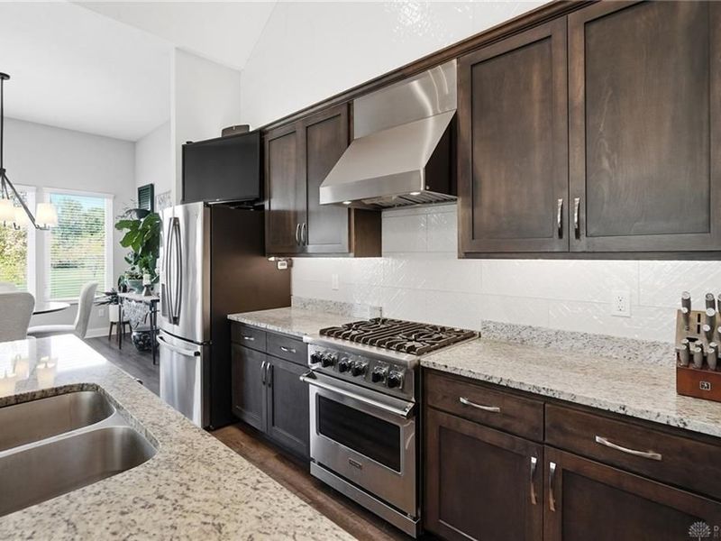 154 Pointe Oakwood Way, Oakwood, OH 45409 Photo 8