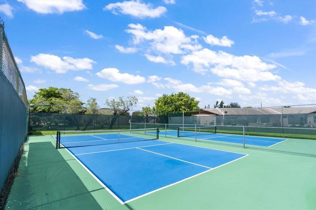 5250 Las Verdes Circle, Unit 317, Delray Beach, FL 33484 Photo