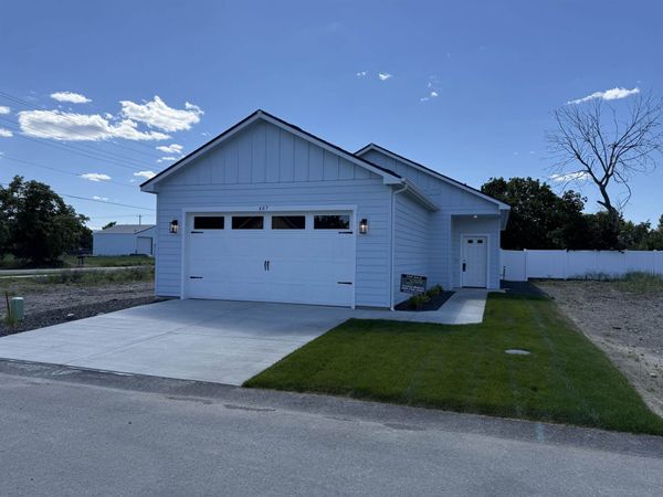 422 N Martini Ln, Spokane Valley, WA 99216