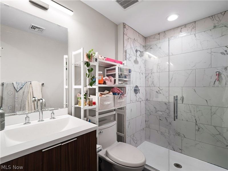 2401 Scranton Road, Unit B, Cleveland, OH 44113 Photo 9