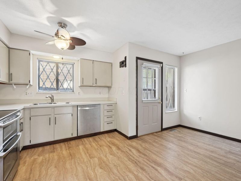 3300 Valley Lane S, Columbus, OH 43231 Photo 11