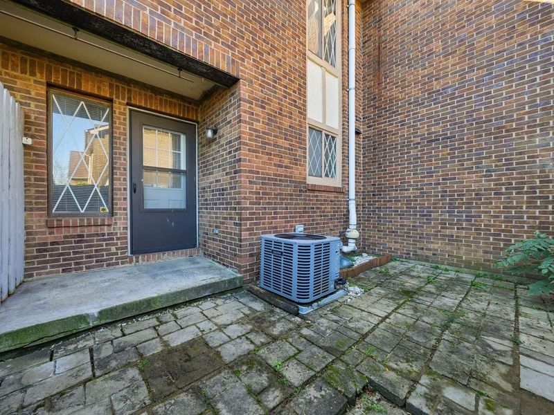 3300 Valley Lane S, Columbus, OH 43231 Photo 32