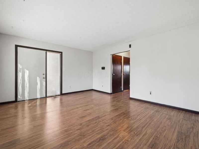 3300 Valley Lane S, Columbus, OH 43231 Photo 6