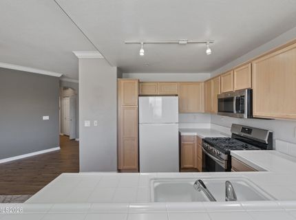 6230 Ingleston Drive, Unit APT 215, Sparks, NV 89436 Photo