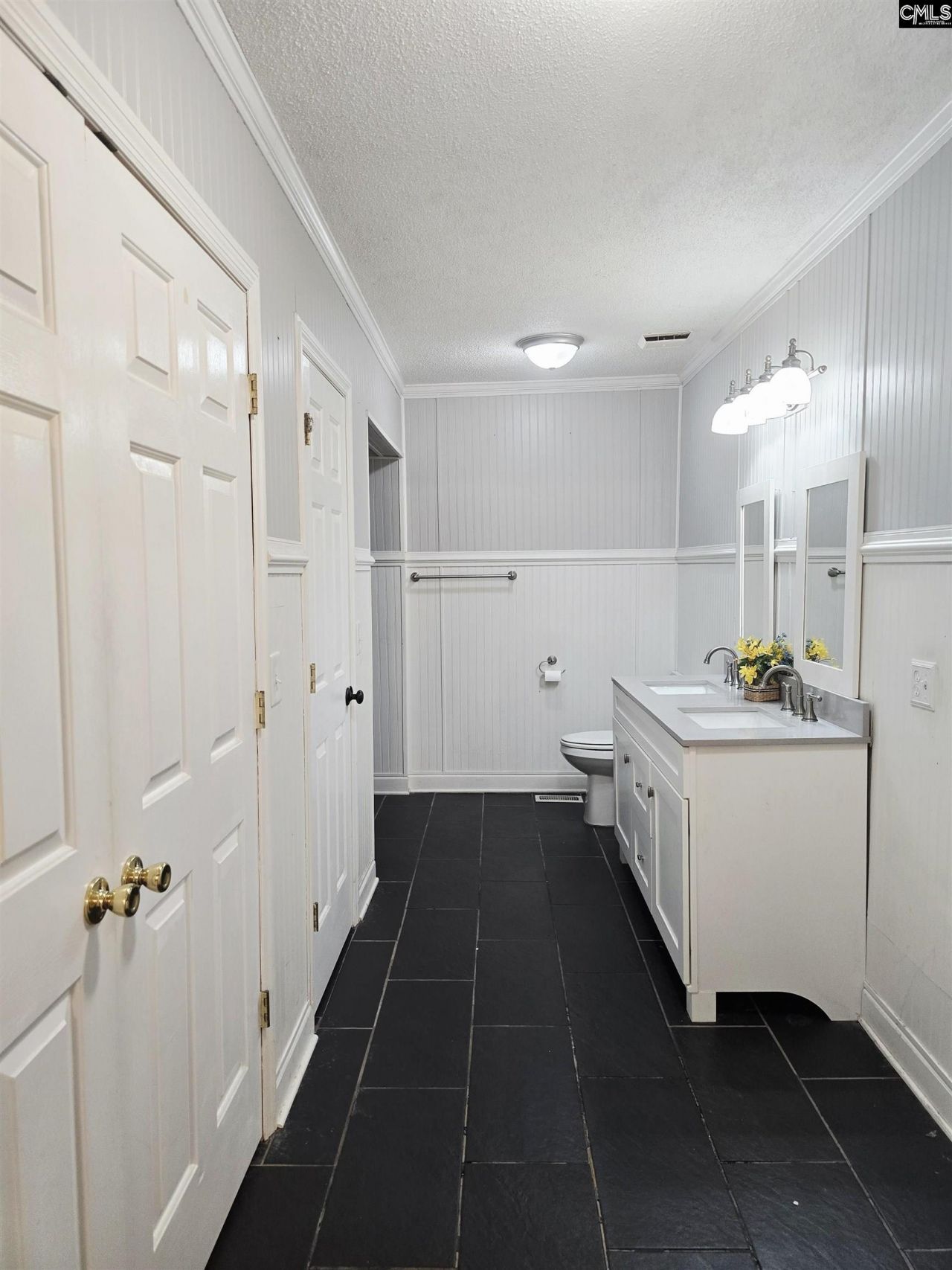 1210 Hunt Street Photo 10