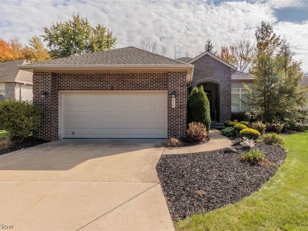 550 Deer Path Lane, Northfield Center, OH 44067