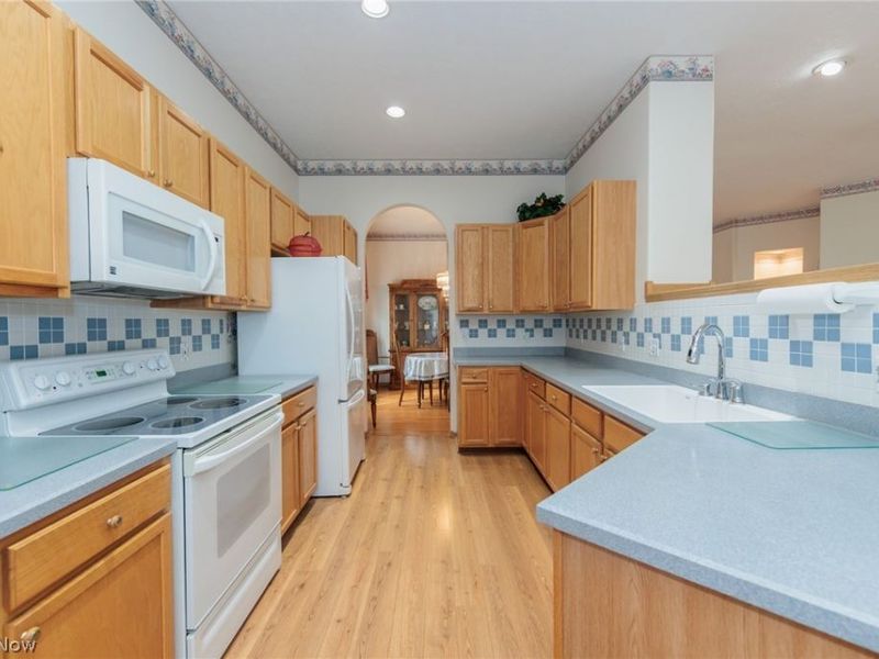 550 Deer Path Lane, Northfield Center, OH 44067 Photo 16