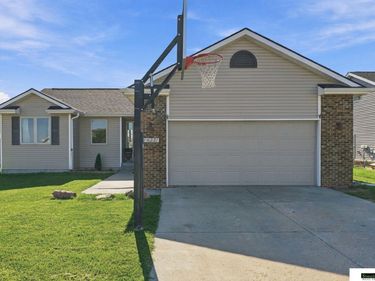 14321 Quentin Street, Waverly, NE 68462