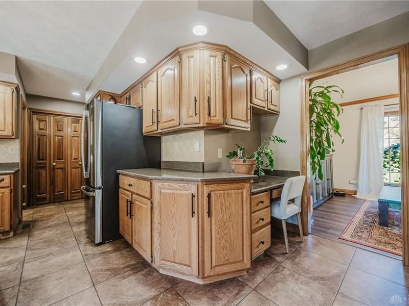 2066 Canterbury Court, Troy, OH 45373 Photo 30