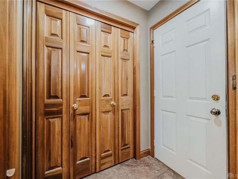 2066 Canterbury Court, Troy, OH 45373 Photo 32