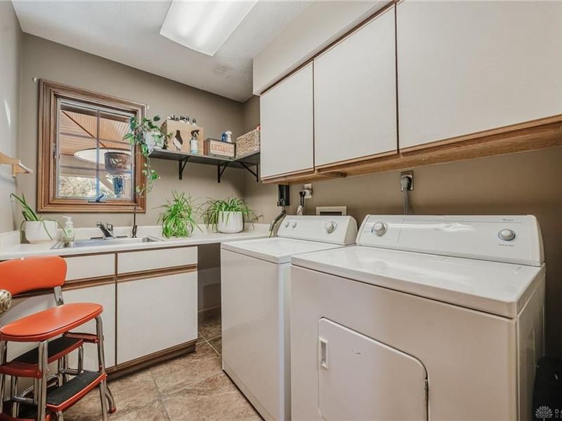 2066 Canterbury Court, Troy, OH 45373 Photo 33