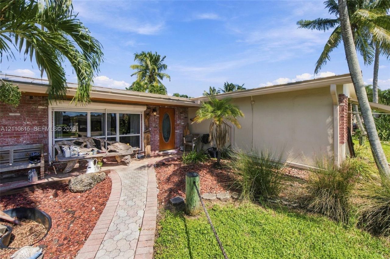 131 SE 12th St , Pompano Beach, FL 33060 Photo