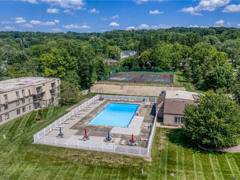 9820 Sunrise Boulevard , Unit S1, North Royalton, OH 44133 Photo 48