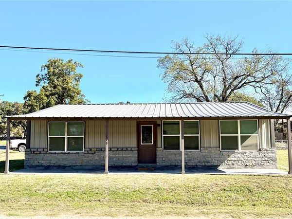 119 W Coke Street , Gorman, TX 76454
