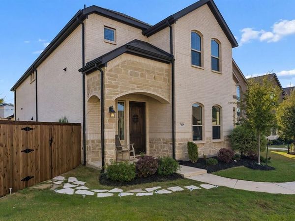 7664 Regal Lane, North Richland Hills, TX 76180