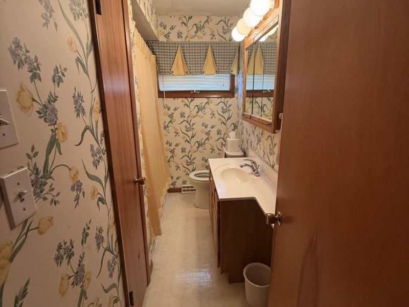 41 Arlington Avenue , London, OH 43140 Photo 16
