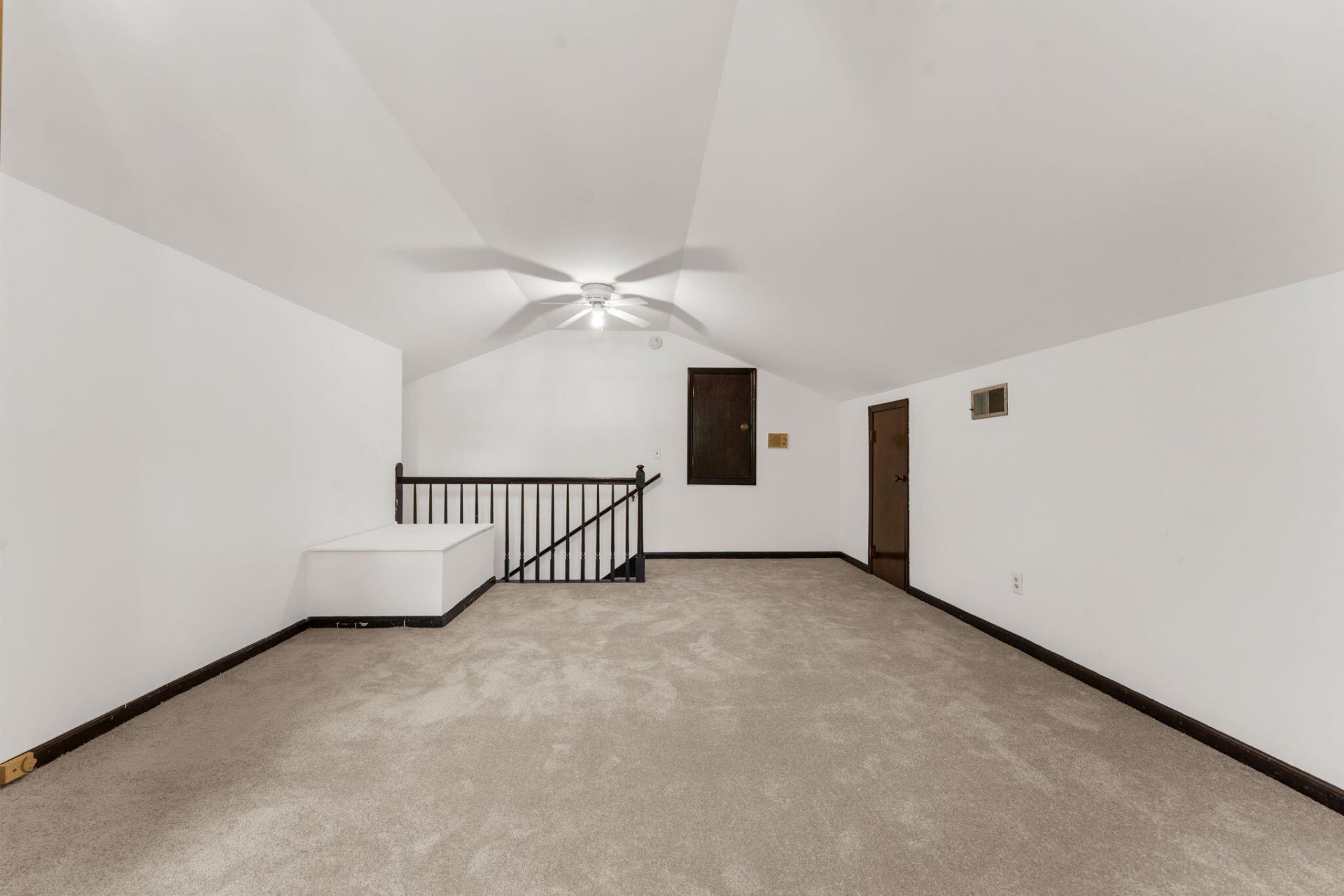 109 Beacon Hill Lane Photo 32