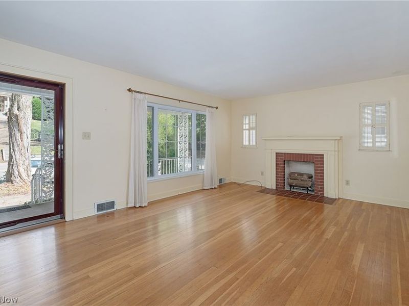 415 Fourth Street, Marietta, OH 45750 Photo 3