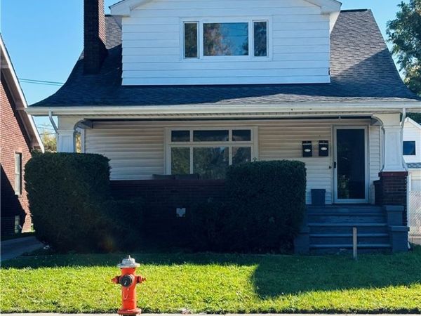 9616 Garfield Blvd Boulevard, Garfield Heights, OH 44125