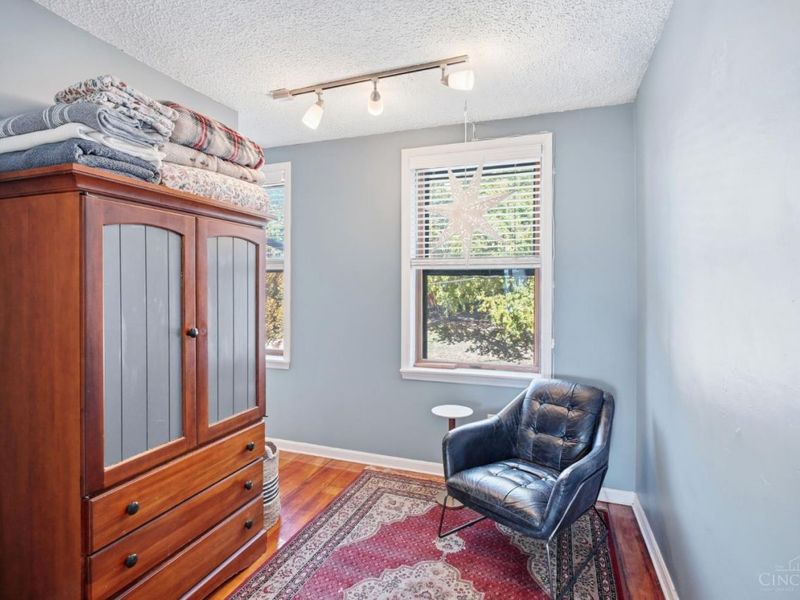 407 Milton, Cincinnati, OH 45202 Photo 26