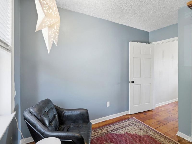 407 Milton, Cincinnati, OH 45202 Photo 27