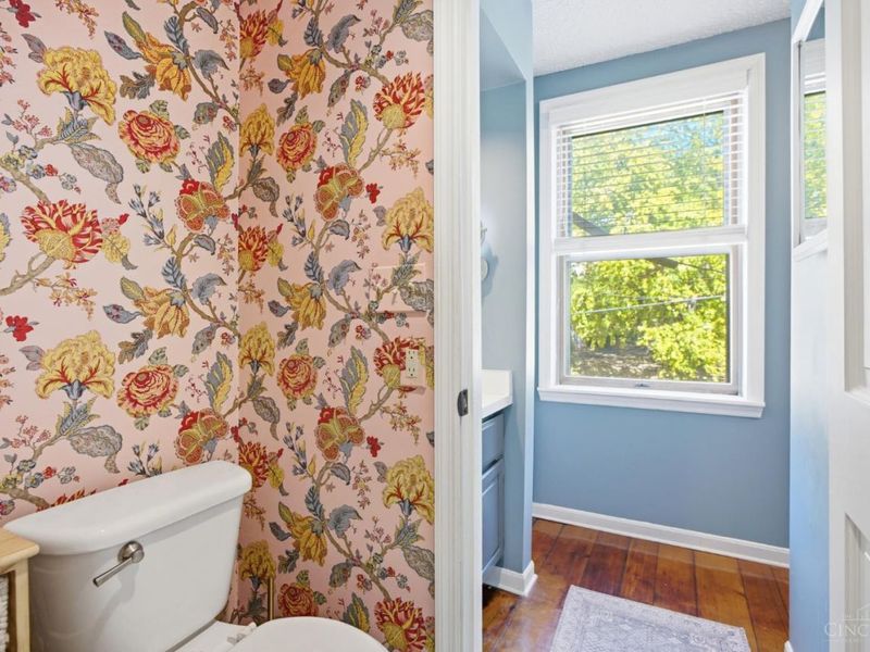 407 Milton, Cincinnati, OH 45202 Photo 30