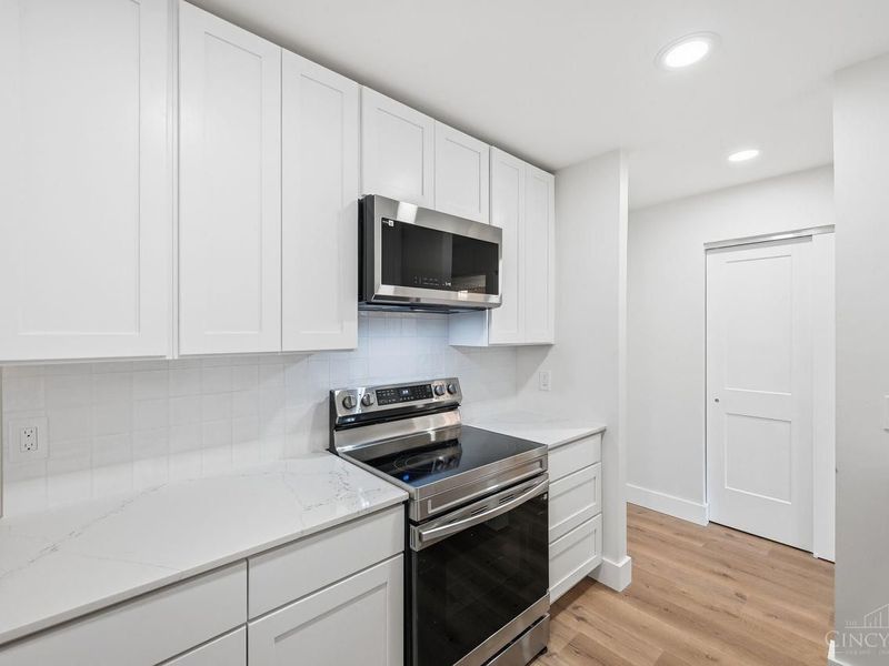 3825 Petoskey Avenue, Unit 31, Mariemont, OH 45227 Photo 18