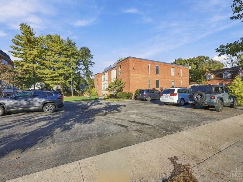 3825 Petoskey Avenue, Unit 31, Mariemont, OH 45227 Photo 35