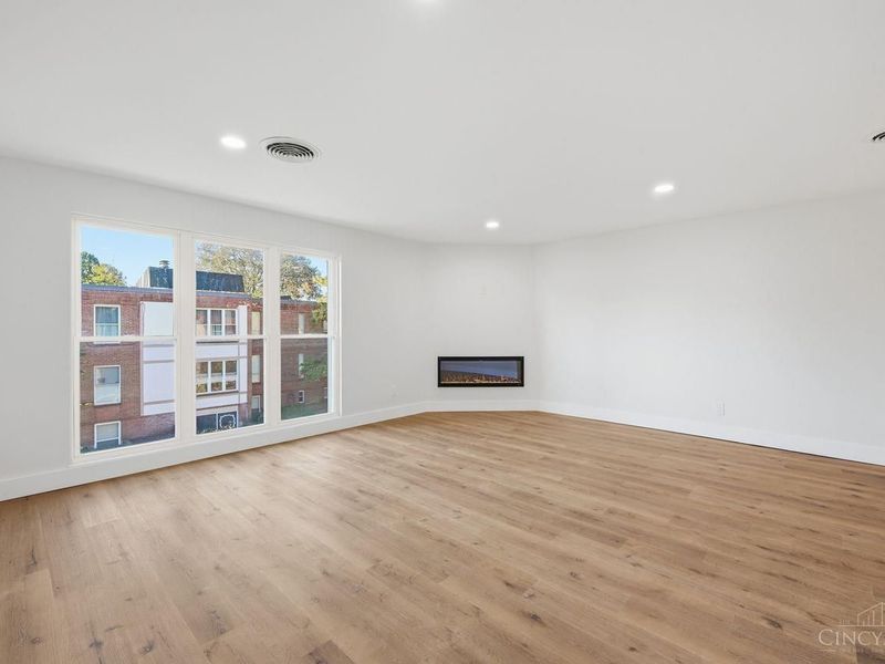 3825 Petoskey Avenue, Unit 31, Mariemont, OH 45227 Photo 4