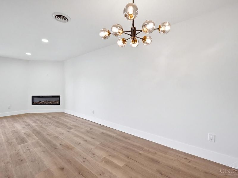 3825 Petoskey Avenue, Unit 31, Mariemont, OH 45227 Photo 7