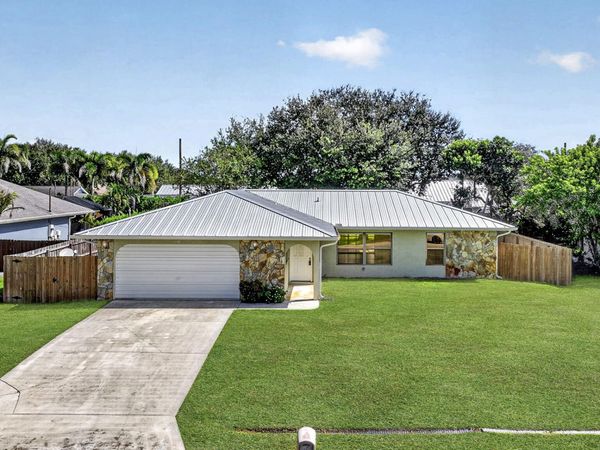 1549 SE COWNIE Street, Port St. Lucie, FL 34983