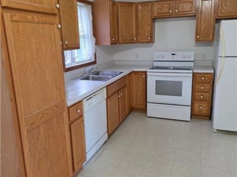 139 Meadowpark Drive, Cambridge, OH 43725 Photo 17