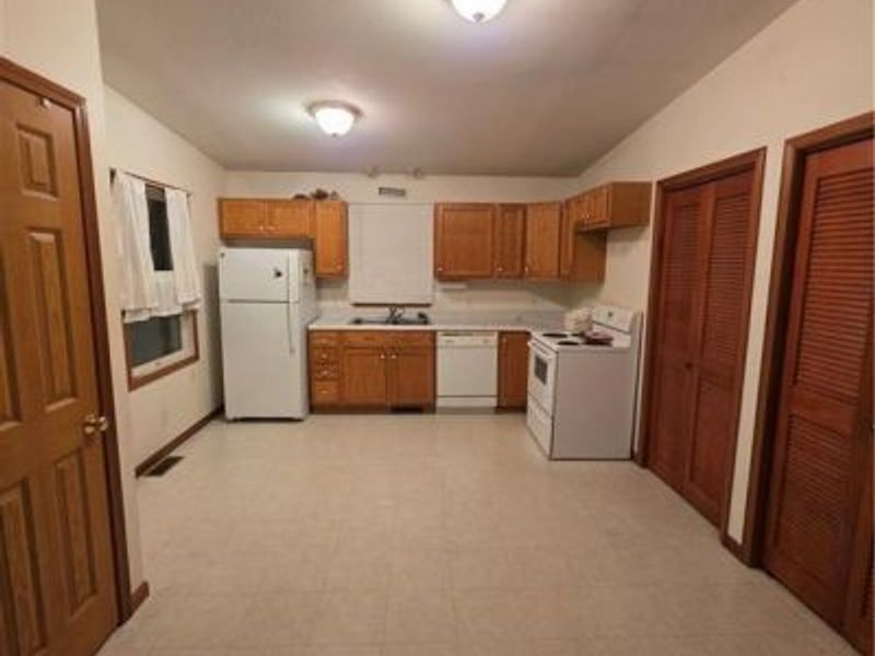 139 Meadowpark Drive, Cambridge, OH 43725 Photo 38