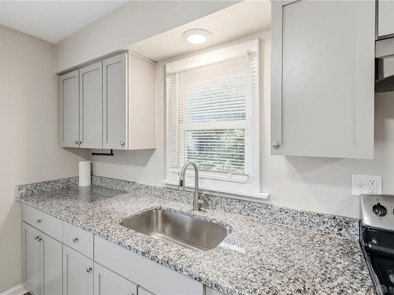304 Sheridan Avenue, Dayton, OH 45403 Photo 9