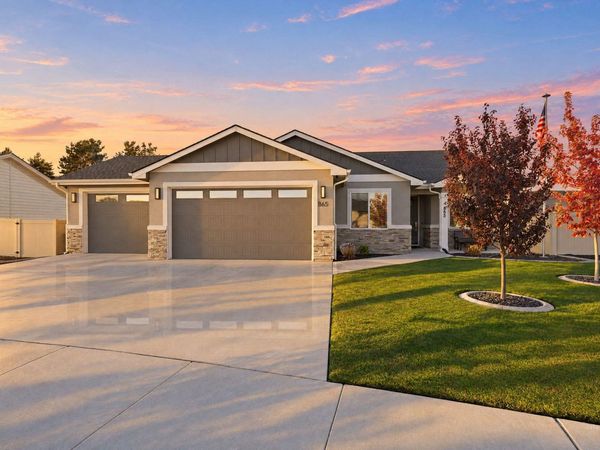 865 Rambling Rose Avenue, Wilder, ID 83676