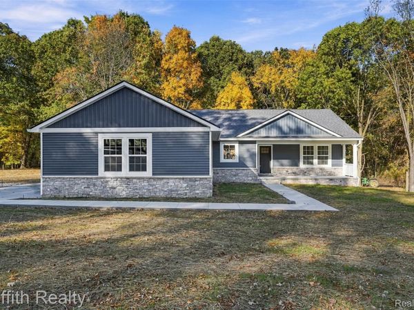 12421 White Lake Road Road , Tyrone Township, Mi 48430