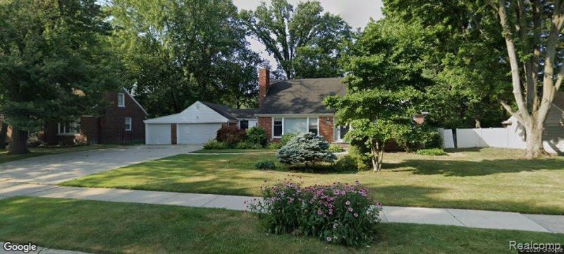 20308 Woodland Street, Harper Woods, Mi 48225 Main Photo