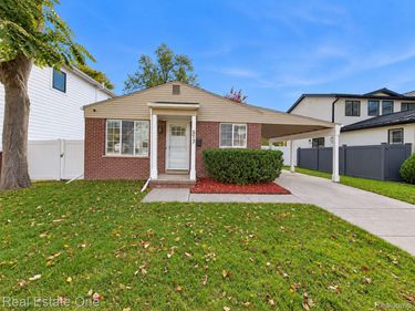 517 Renshaw Street, Rochester, Mi 48307
