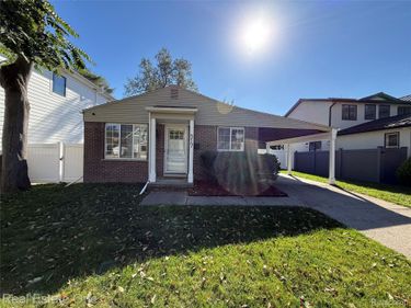 517 Renshaw Street, Rochester, Mi 48307