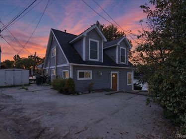 837 Fairview Street , Orion Township, Mi 48362