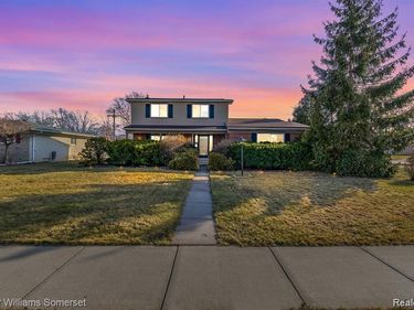11406 Joslyn Drive , Sterling Heights, Mi 48312