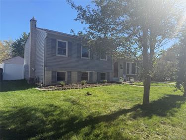 50436 Spruce Drive , Chesterfield Township, Mi 48047