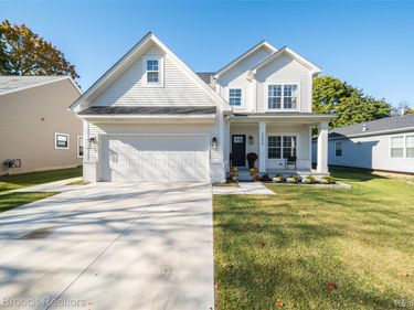 3350 Rockhaven Avenue, Rochester Hills, Mi 48309